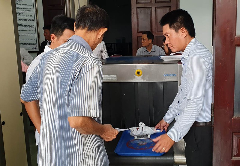 Nhiều báo không được tác nghiệp tại phiên xử LS Trần Vũ Hải - ảnh 4