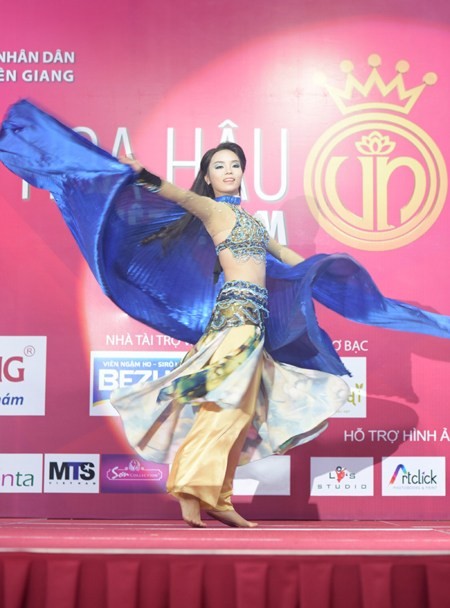 Hoa hậu Việt Nam 2014: Sôi động phần thi Người đẹp Tài năng - ảnh 5