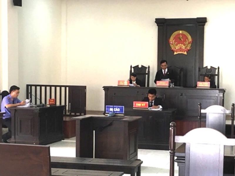 Mai xử lại vụ “Gắn mác hàng hiệu lên áo thun: Bị tội gì?“ - ảnh 1