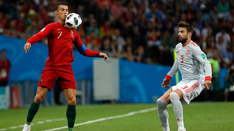 Ronaldo 'nằm nhà' xem World Cup 2030 tại quê hương? - ảnh 1