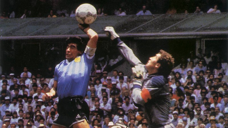 Maradona qua đời, Steve Hogde thành triệu phú - ảnh 1