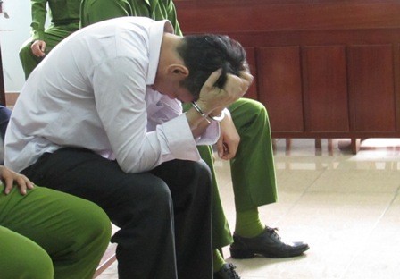 Hoãn phiên xử bị cáo mang án tử vì sức khỏe không đảm bảo - ảnh 2