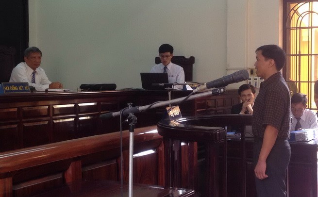 Nguyên đại uý CSGT Suối Tre bắn cấp trên bị phạt 9 năm tù - ảnh 1