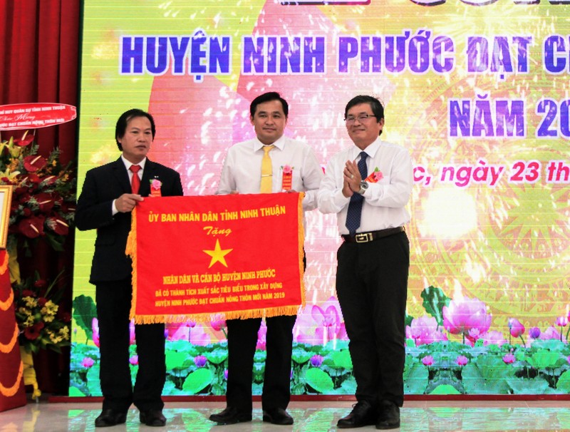 Ninh Thuận có huyện đầu tiên đạt chuẩn Nông thôn mới - ảnh 1