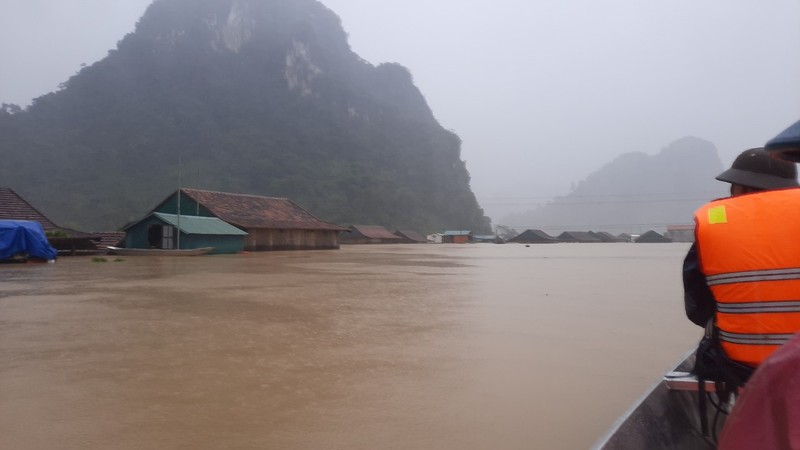 Tân Hóa, Quảng Bình: Thắt lòng nhìn nước lũ xóa trắng nhà dân - ảnh 5