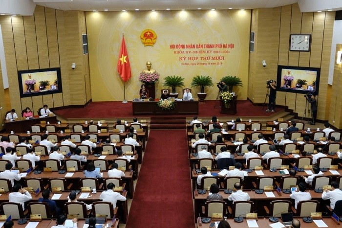 Miễn nhiệm một lúc sáu ủy viên UBND TP Hà Nội - ảnh 1