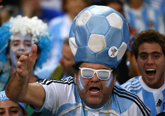 Những kiểu vẽ mặt độc nhất của fan World Cup 2014 - ảnh 4