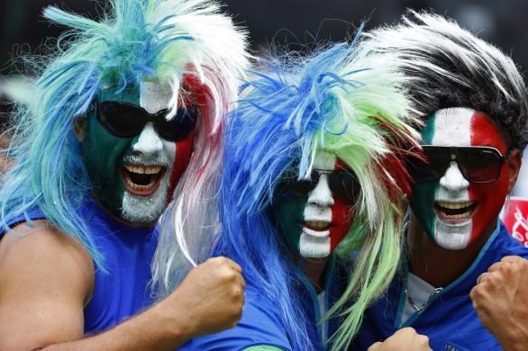 Những kiểu vẽ mặt độc nhất của fan World Cup 2014 - ảnh 31