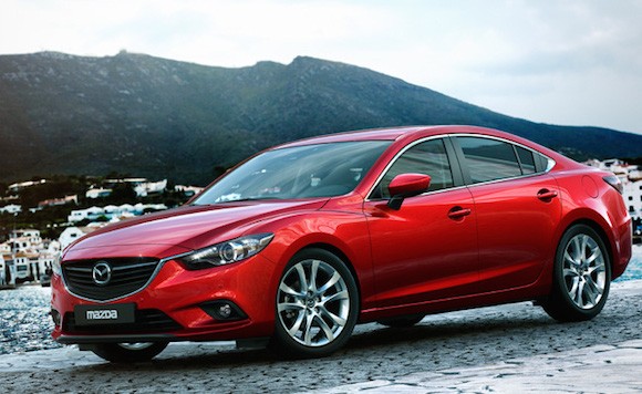 Top 10 xe sedan tiết kiệm nhiên liệu lý tưởng cho các gia đình - ảnh 9