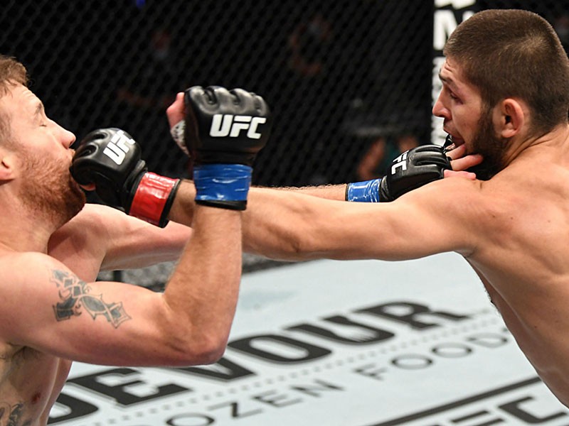 UFC 254, Khabib - Gaethje: Cú knock out và sàn đấu nước mắt - ảnh 1