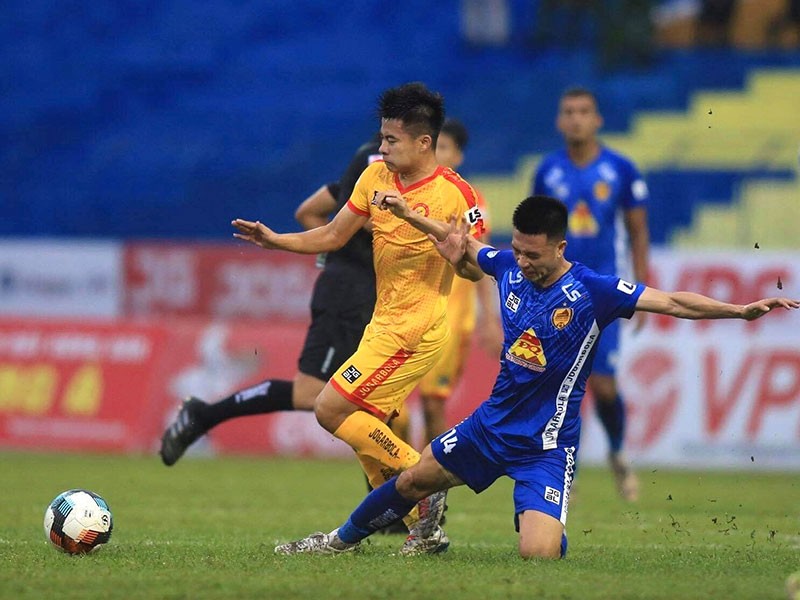 Kịch bản ở V-League và nỗi sợ trước lượt đấu cuối - ảnh 1