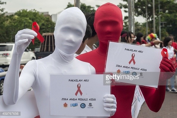 Indonesia xin lỗi vì viết nhầm áp phích ‘hắt xì hơi lây nhiễm HIV’ - ảnh 1