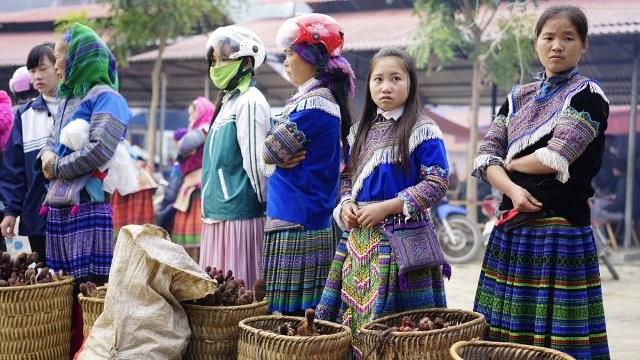 Đến Bắc Hà ngắm tam giác mạch nở muộn - ảnh 10