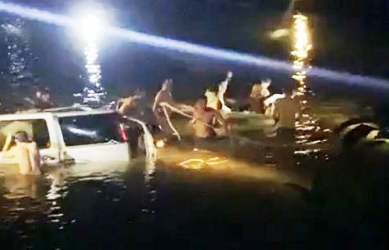 Trục vớt được xe ô tô rơi xuống sông Giăng, 5 người tử vong - ảnh 3
