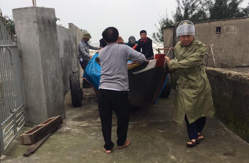 Sơ tán khẩn hơn 17.600 người ở Hà Tĩnh  - ảnh 1