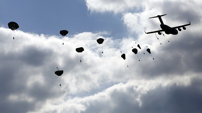 Kết thúc hội nghị NATO: Đông Âu chưa 'hạ nhiệt' - ảnh 1