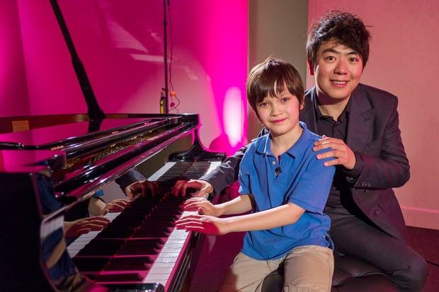 Đôi tay ‘triệu đô’ của thần đồng piano 10 tuổi - ảnh 1