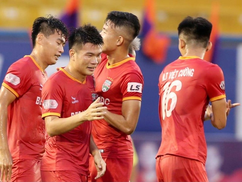 Sài Gòn đá thế, sao vô địch nổi! - ảnh 9