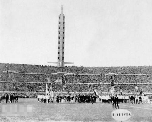 Những hình ảnh ấn tượng tại các lễ khai mạc World Cup - ảnh 1