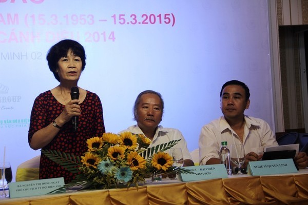 Quyền Linh đau xót vì không nghệ sĩ nào nhận lời đến Cánh Diều Vàng 2014 - ảnh 2