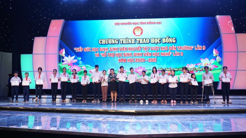 Vedan trao học bổng cho học sinh sinh viên tỉnh Đồng Nai       - ảnh 1