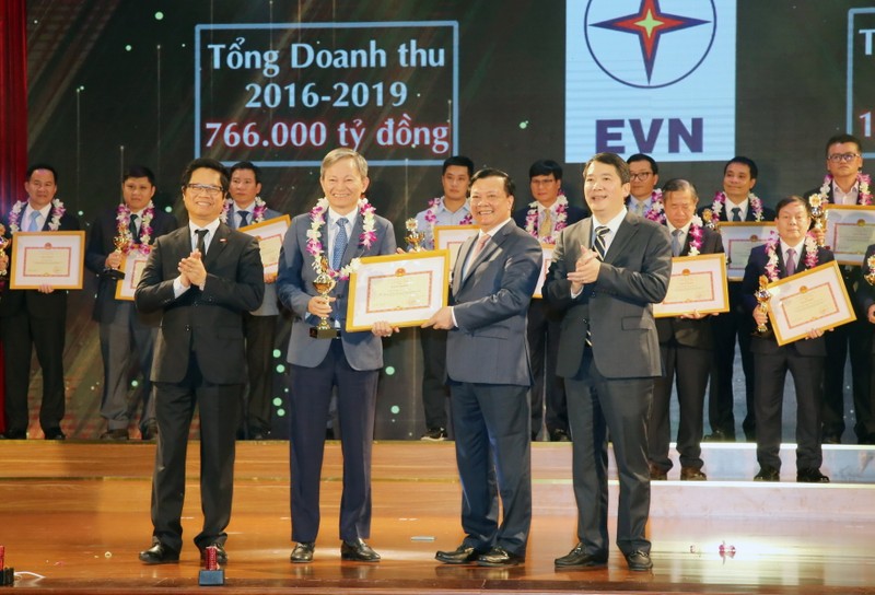 EVN được tôn vinh doanh nghiệp nộp thuế tiêu biểu - ảnh 1