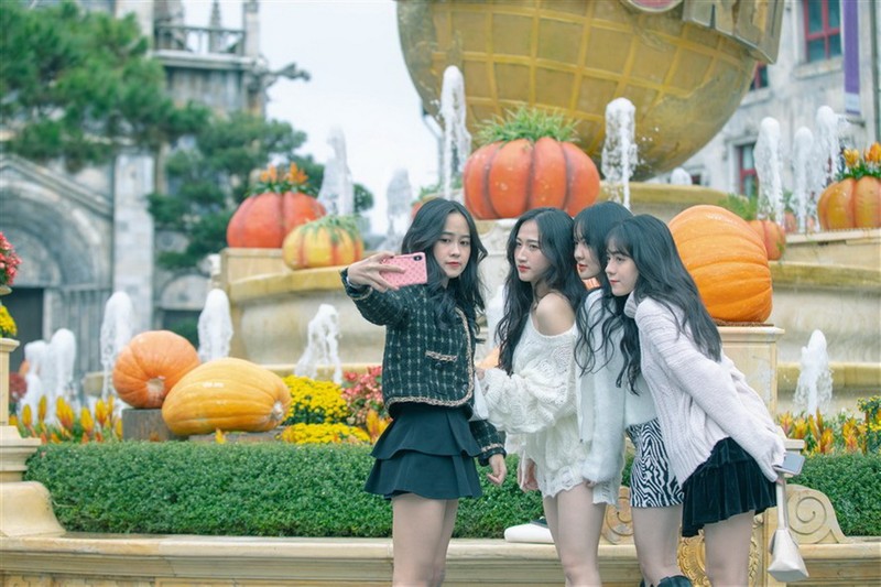 Xứ sở Cầu Vàng ‘biến hình’ với lễ hội Halloween   ​ - ảnh 2