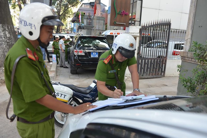 Quận 3 xử lí vỉa hè không vì làm theo các quận khác - ảnh 6