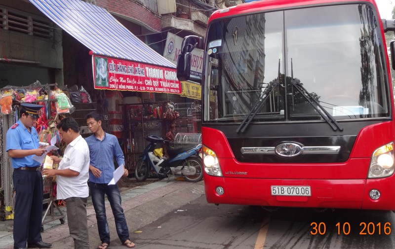 TP.HCM: Bắt được toàn 'xe lạ' đi vào đường cấm - ảnh 1