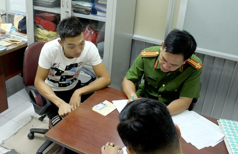 'Truy lùng' tài xế dùng ma tuý ở bến xe Ngã tư ga, quận 12 - ảnh 3