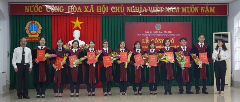 'Dân tới tòa để tìm công lý, không phải tìm sự bất bình đẳng' - ảnh 1