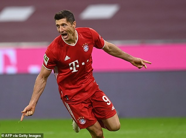 Lewandowski lập poker, Bayern thắng nghẹt thở phút bù giờ - ảnh 2