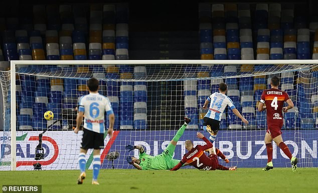 Napoli ‘hủy diệt’ AS Roma trong trận đấu tưởng nhớ Maradona  - ảnh 4