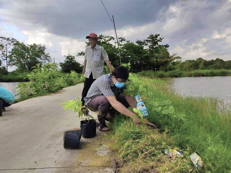 Huyện Bình Chánh: Xóa được nhiều điểm đen về rác - ảnh 1