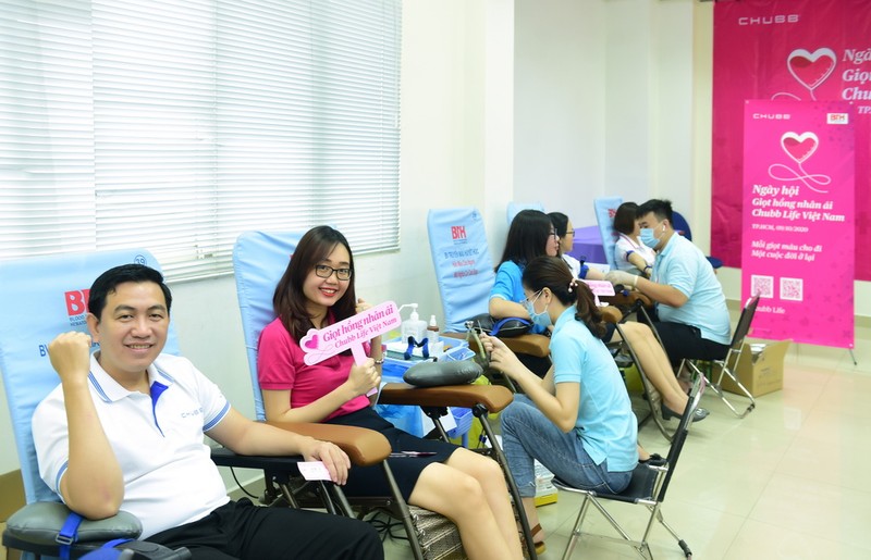 Chubb Life Việt Nam: 100 tình nguyện viên hiến máu nhân đạo - ảnh 1
