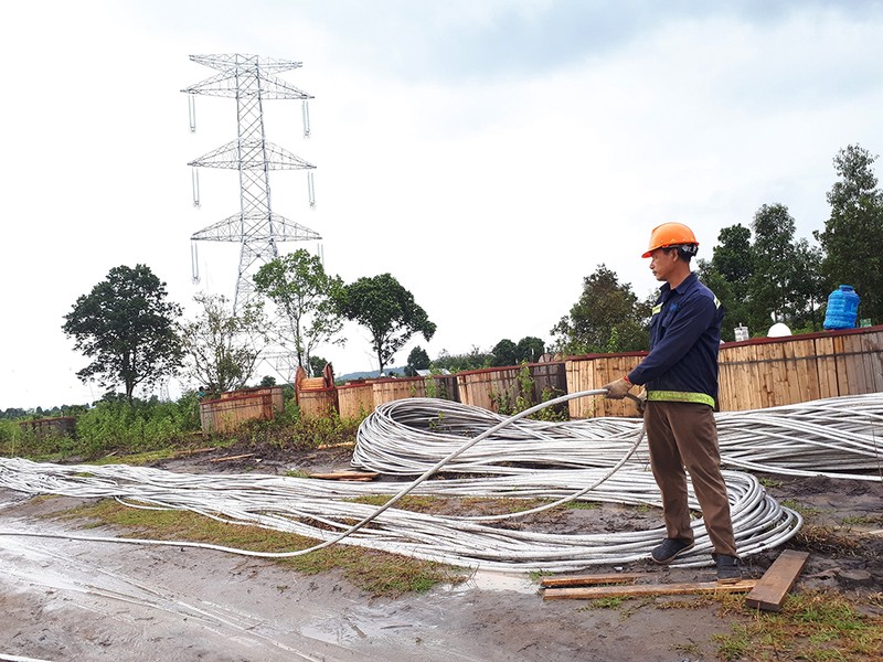 Đường dây 500 kV mạch 3: sốt ruột vì tắc giải phóng mặt bằng - ảnh 2