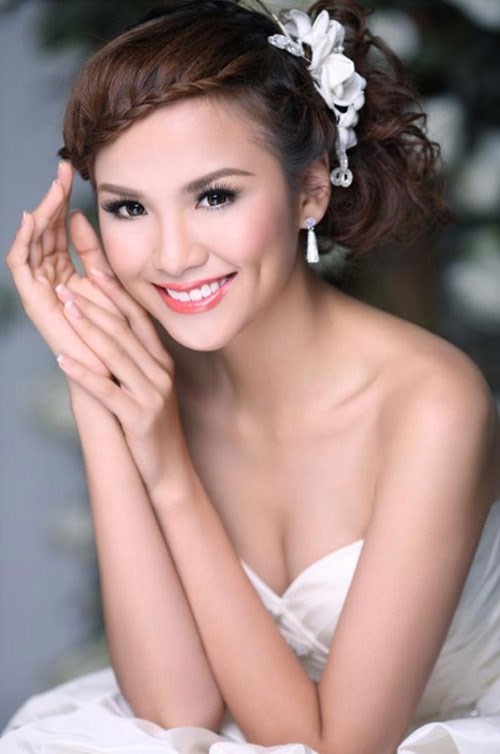Diễm Hương đã kết hôn ngày 21-11-2011 Diễm Hương đã kết hôn ngày 21-11-2011