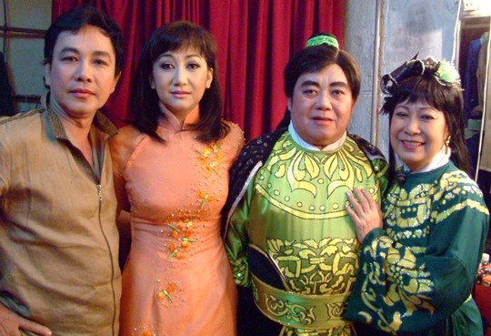 Đông đảo nghệ sĩ tiễn biệt 'Vua ngâm Tao Đàn' - ảnh 5