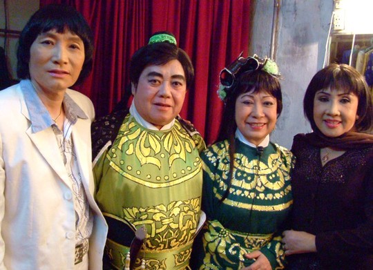 Đông đảo nghệ sĩ tiễn biệt 'Vua ngâm Tao Đàn' - ảnh 8