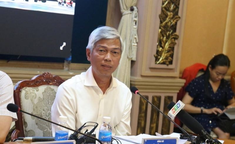 TP.HCM sẽ lập hội đồng xem lại kỷ luật ông Lê Tấn Hùng - ảnh 1
