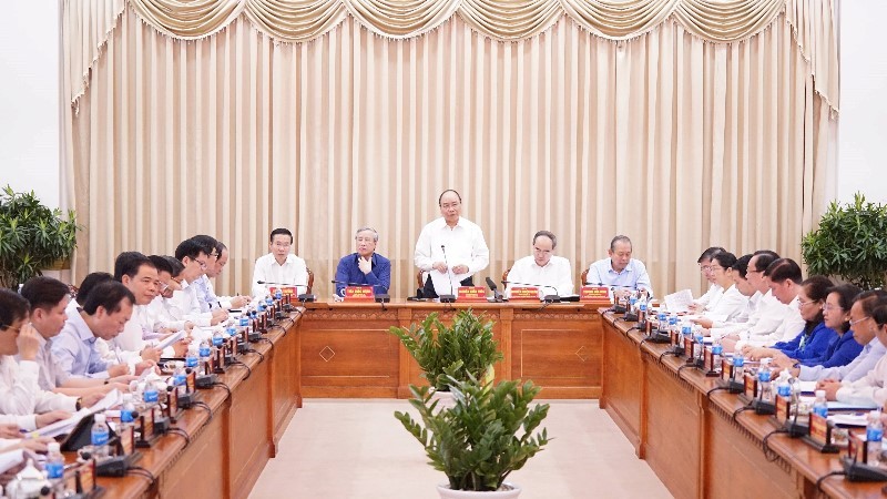Thủ tướng: 'Cùng bàn, cùng xốc tới đưa TP.HCM phát triển' - ảnh 2