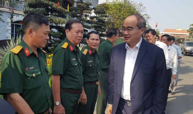 Bí thư Nguyễn Thiện Nhân chúc Tết các đơn vị công an, quân đội - ảnh 2