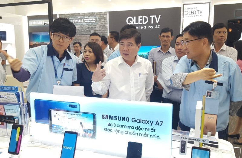 Chủ tịch TP.HCM: Đừng để nghiên cứu khoa học trong ngăn kéo - ảnh 4