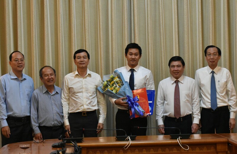 TP.HCM bổ nhiệm hàng loạt lãnh đạo mới - ảnh 2
