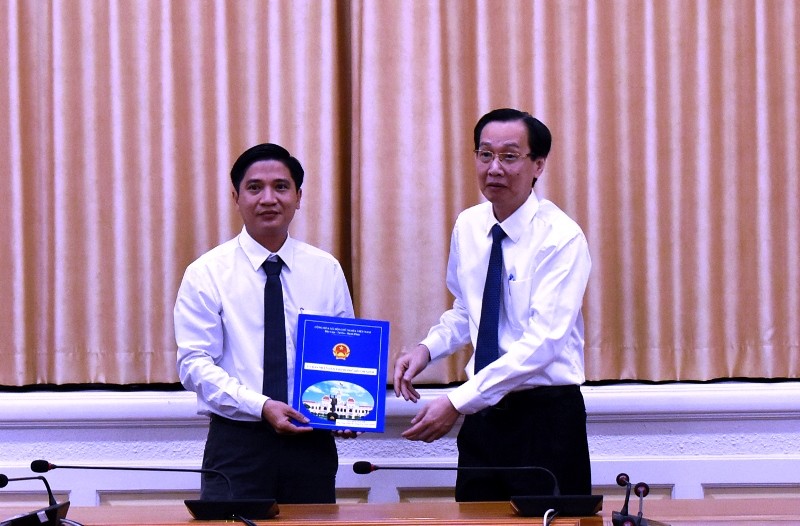 TP.HCM bổ nhiệm nhiều nhân sự mới - ảnh 1