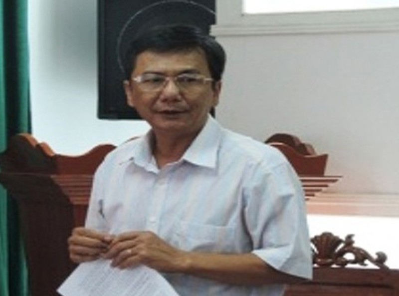 Cựu Phó Chủ tịch thị xã Đông Hòa bị khởi tố 2 tội  - ảnh 1