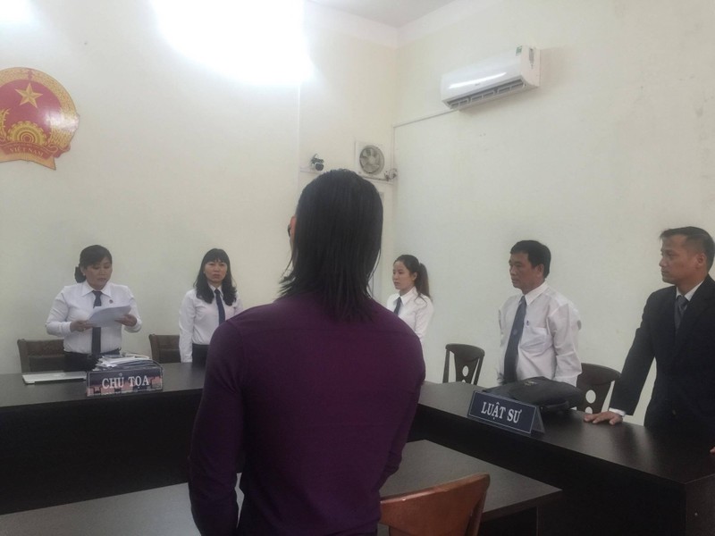 Phúc thẩm tuyên: Không phải trộm gà mà là hiếp trẻ - ảnh 1