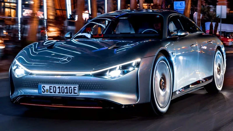 Mercedes-Benz hé lộ công nghệ sơn năng lượng mặt trời và phanh vĩnh cửu