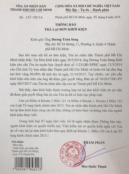 Vất vả đòi 2 thỏi vàng bị tịch thu từ UBND TP.HCM - ảnh 1