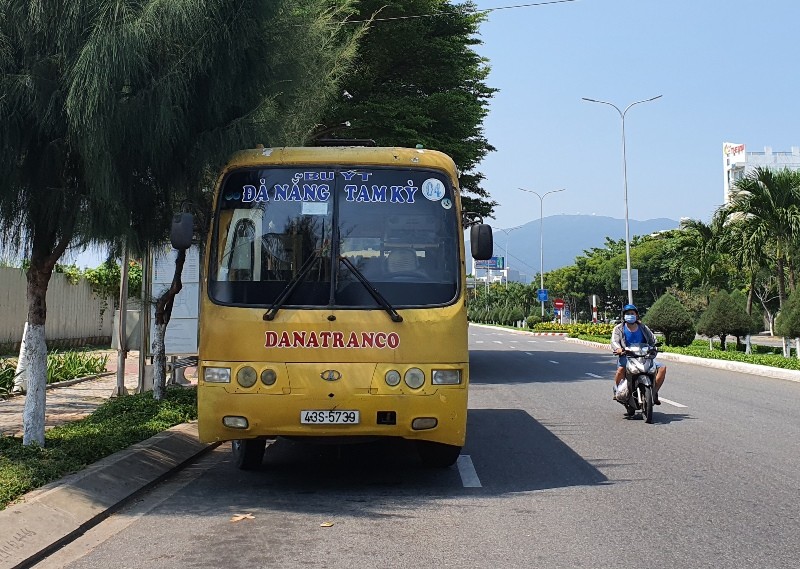 Xe buýt liền kề Quảng Nam không còn được vào nội thành Đà Nẵng - ảnh 1